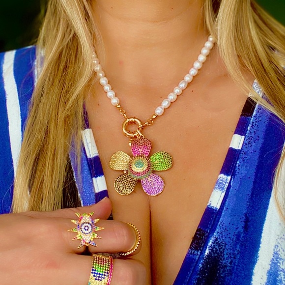 Jewelry - Freshwater pearls and micro pave flower necklace